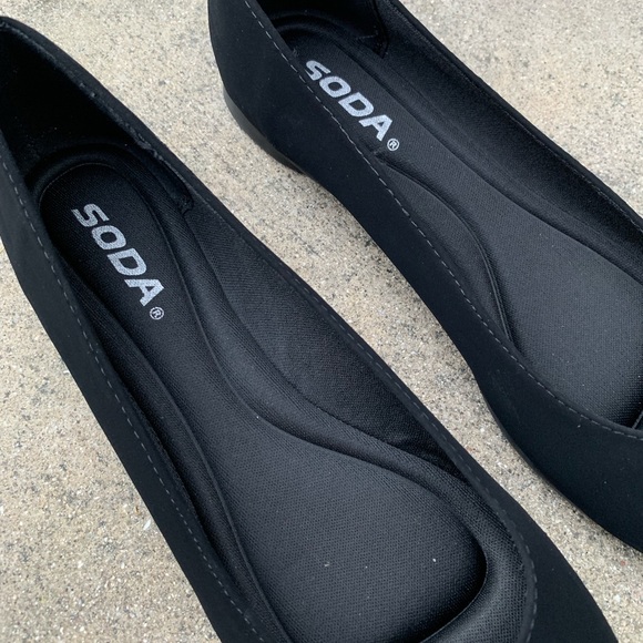 Soda Black Ballet Round Toe Gel Insol Flats - Picture 3 of 7